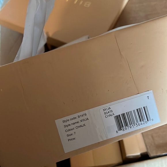 Billini Xylia tall Boot chalk - Picture 5 of 9